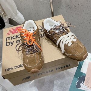 New Womens Miu Miu x New Balance 530 SL Sneakers